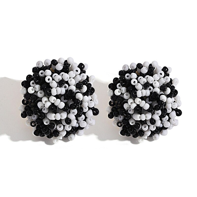 Norvo | Lys og morsom håndlaget multicolor perle pompom stud øredobber