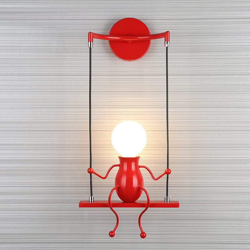 SwingDesign Vegglampe – Leken og Kreativ Belysning Skanto