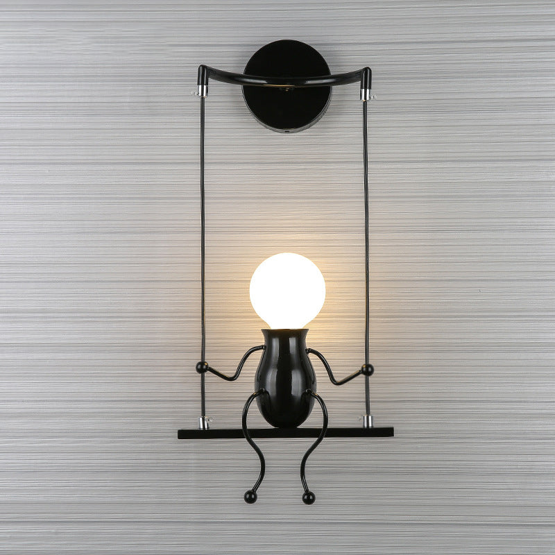 SwingDesign Vegglampe – Leken og Kreativ Belysning Skanto