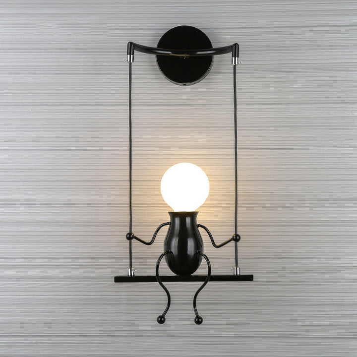 SwingDesign Vegglampe – Leken og Kreativ Belysning Skanto