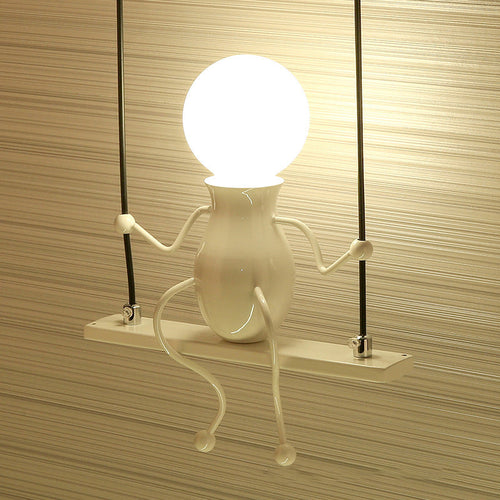 SwingDesign Vegglampe – Leken og Kreativ Belysning Skanto