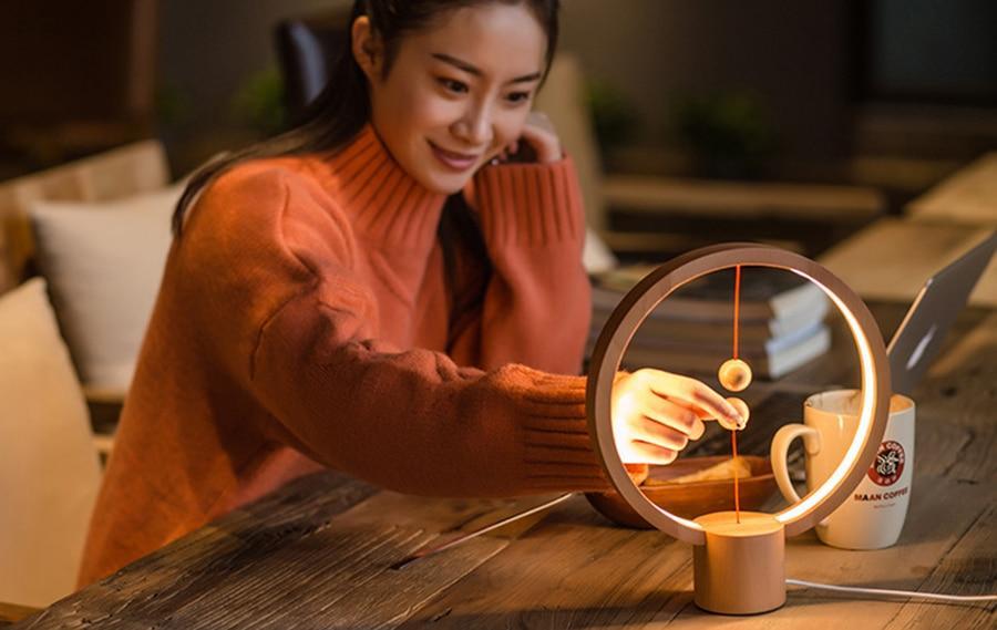 Tao - Moderne Nordisk Magnetisk Balans LED Lampe | Skanto