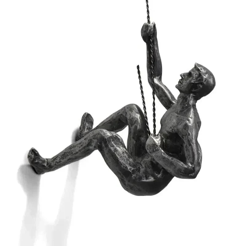 Skanto | Klatrende Mann Vegg Skulptur Sett – Moderne Harpiks Kunst