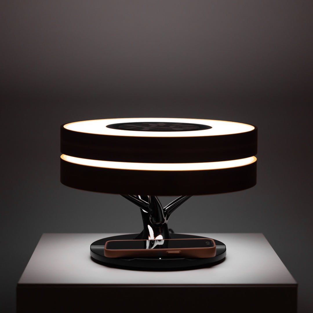 LumeCharge - Minimalistisk LED Bordlampe med Trådløs Lading | Skanto