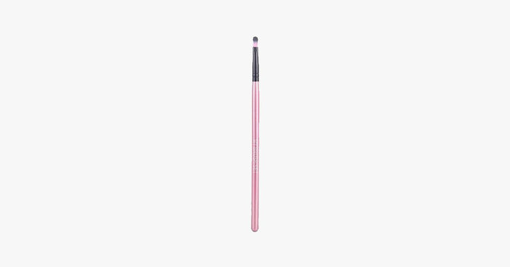 Skanto | Øyenbrynspensel – Oppnå en skarp eyeliner hver gang for et dramatisk utseende!