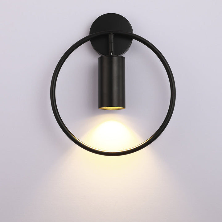 FlammeStylée – Gylden Vegglampe for Elegant Atmosfære Skanto