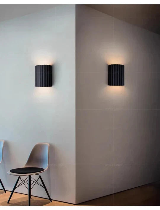 Skanto | Contemporary Resin Wall Lamps - GlowStone