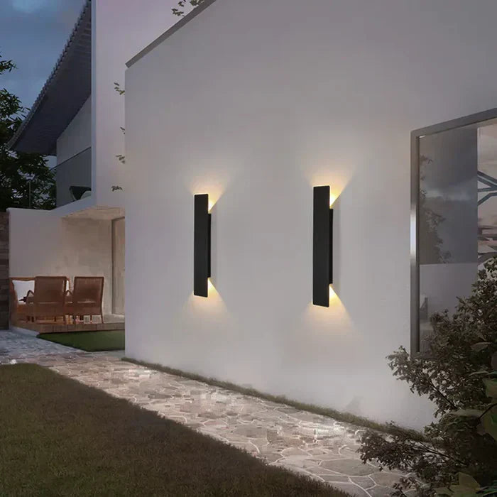 Skanto | StormGlow LED Utendørs Vegglampe – Værbestandig Moderne Hage- og Terrasselys