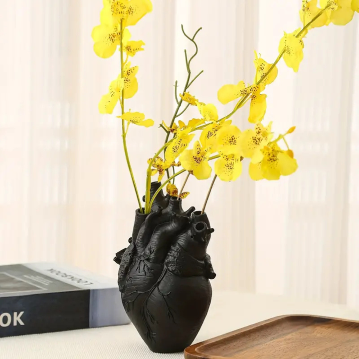 Skanto | HeartVase Blomsterkrukke - Unik Hjertekrukke