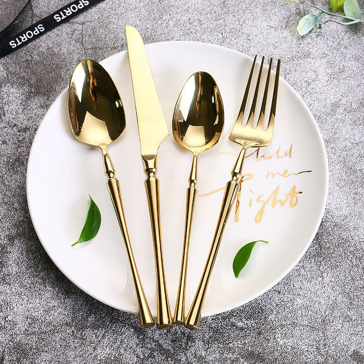 Skanto | Klassisk Rustfritt Stålsett med Elegante Håndtak