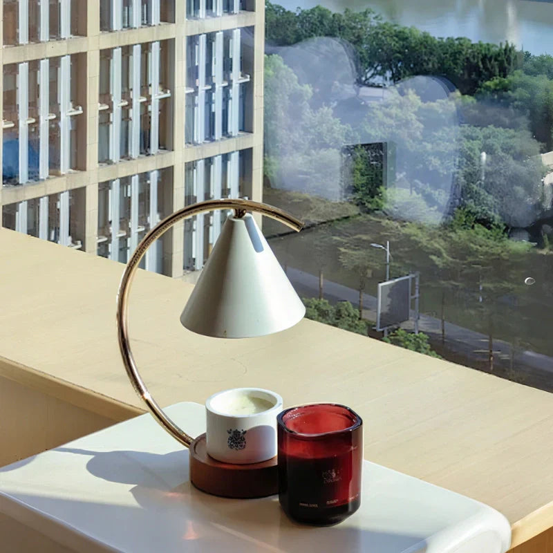 Moon Arc Wax Lamp | Skanto