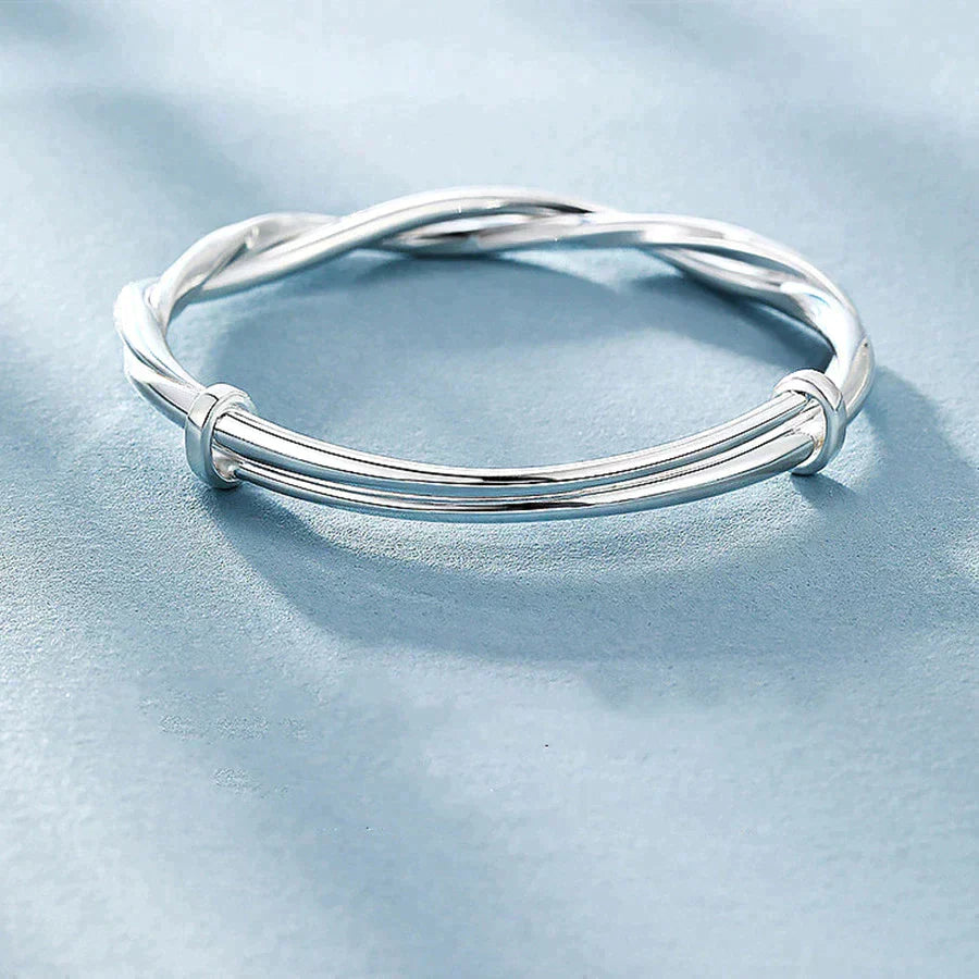 Elegant Vridde Sølv Armbånd Skanto
