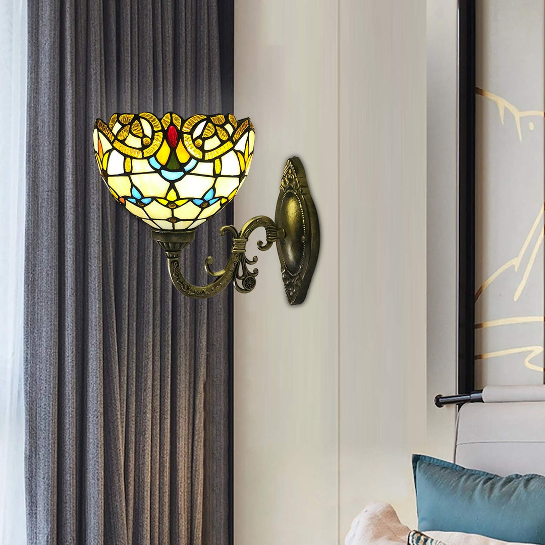 Retro lampeskjerm laget av farget glass | Skanto