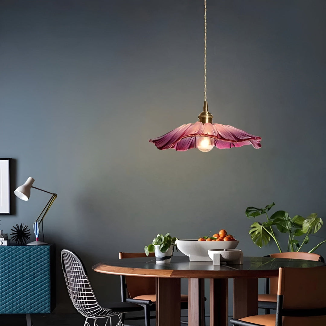 Taklampe med Skantoomstermotiv – Varmt lys og stiligt design | For hjemmet | Skanto
