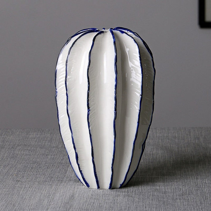 Skanto | Star Fruit Inspired Ceramic Vase