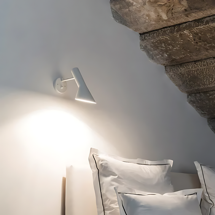 Tideless Vintage Vegglampe for Klassisk Eleganse | Skanto