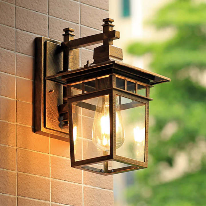 Skanto | Svart Utendørs Vegglampe