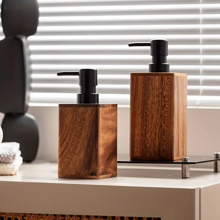 Skanto | Valnøtt Aura Lotion & Såpe Dispenser