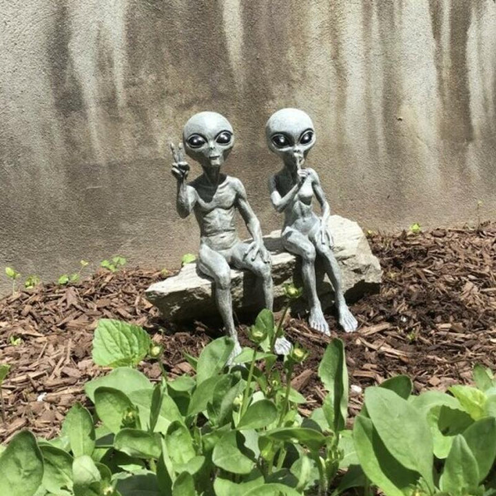 Statue Garden Alien | Skanto