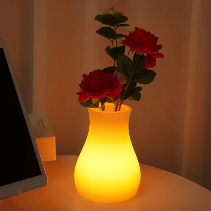 Skanto | FloraGlow Vase