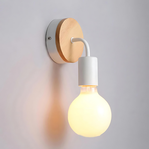 Nordisk vegglampe med lyspære - Tidøs belysning | Skanto