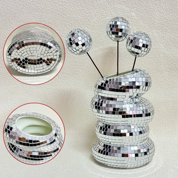 Speilbelagt disco vase med retro sjarm og moderne stil Skanto