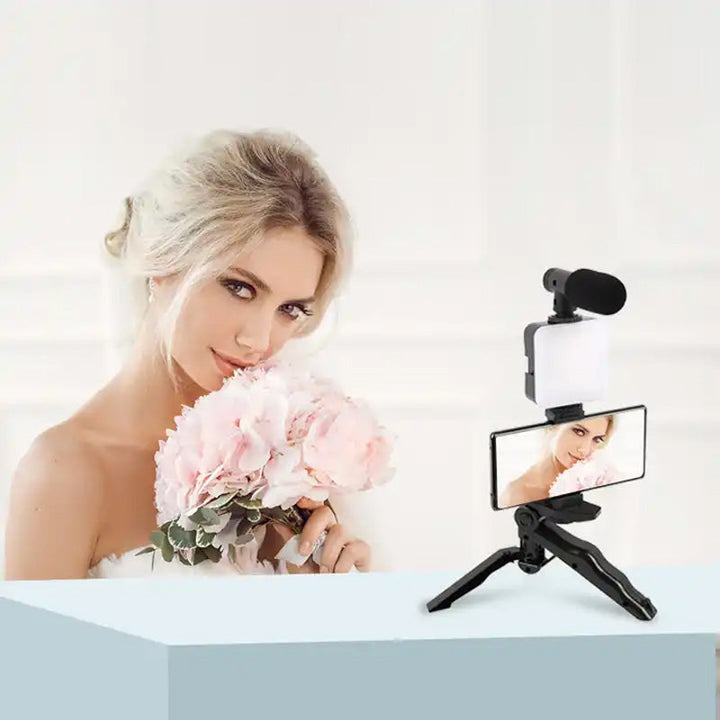 Skanto | Spotlight med mikrofonsett