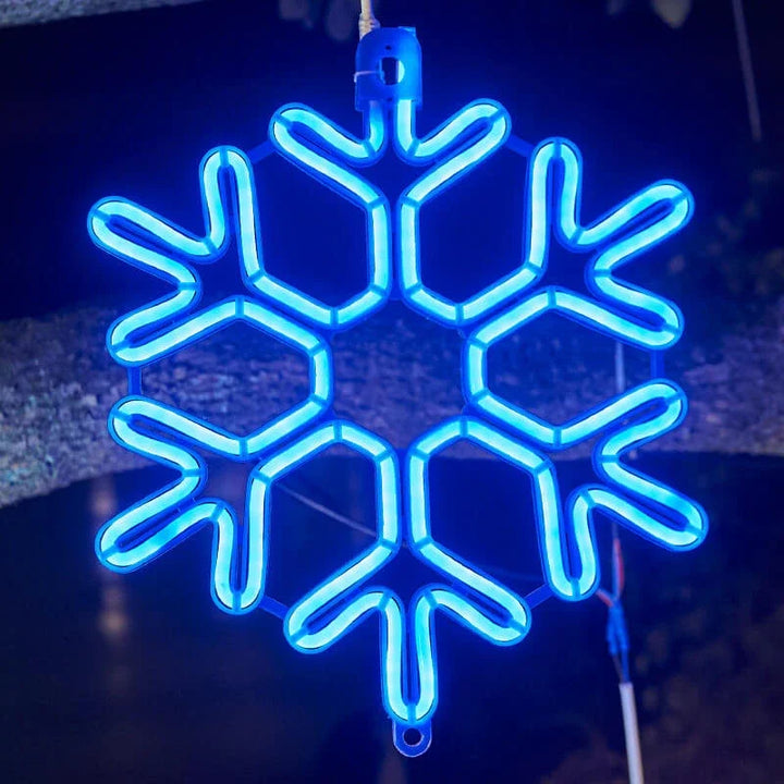 Vanntette LED snøfnugglys for festlig vinterdekorasjon | Skanto
