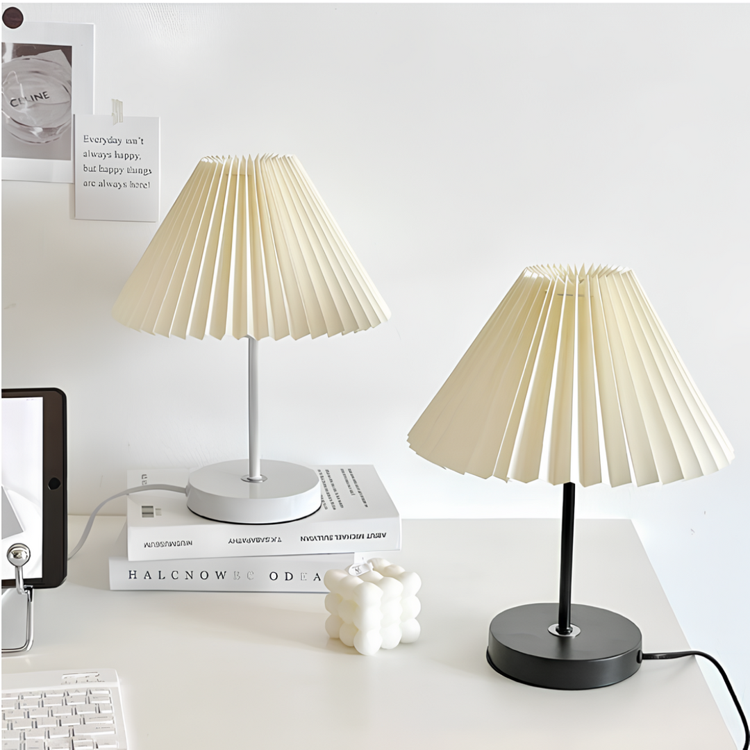 Skanto | Pleatique Bordlampe