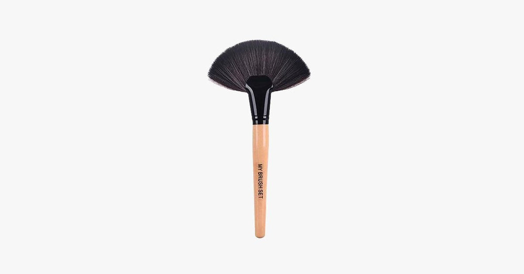 Skanto | Stor Fan Makeup Brush - Enkel myk børste for pudder, foundation & rouge