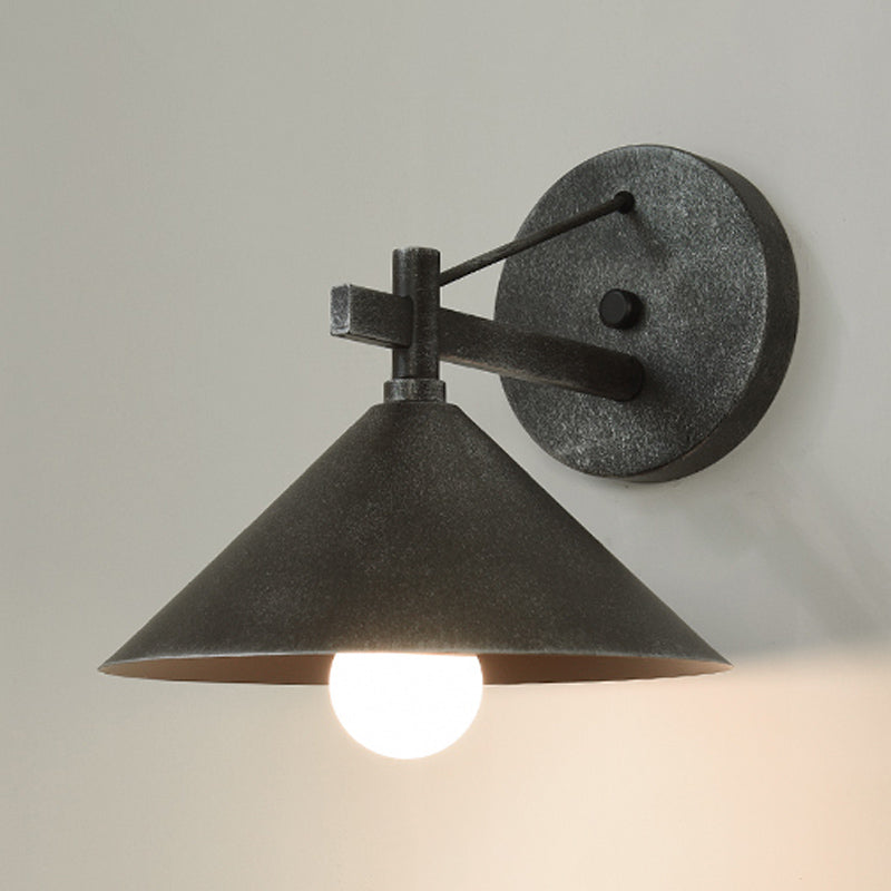 Metall Kjegle Vegg Henge Lys Vintage 1 Lys Utendørs Vegglampe Belysningsanordning i Svart/Antikk Messing/Brunert Sølv | Skanto