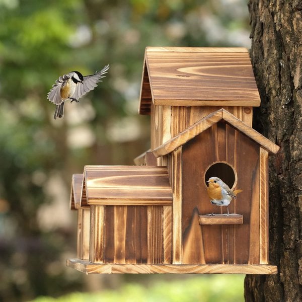 NatureNest – Stilig Håndlaget Tre Fuglehus Skanto