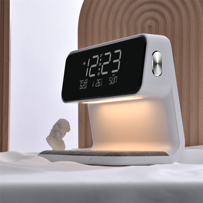 3-i-1 Nattbordlampe Lader Klokke | Skanto