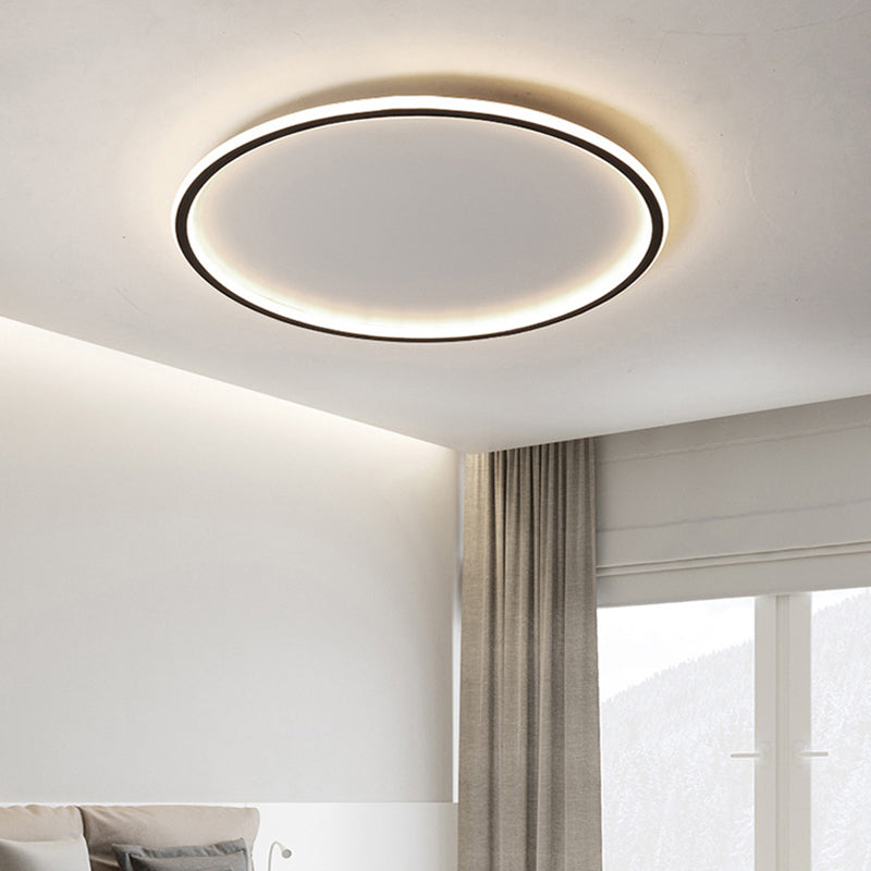 Moderne skandinavisk LED-taklampe med fjernkontroll – dimbar og energieffektiv