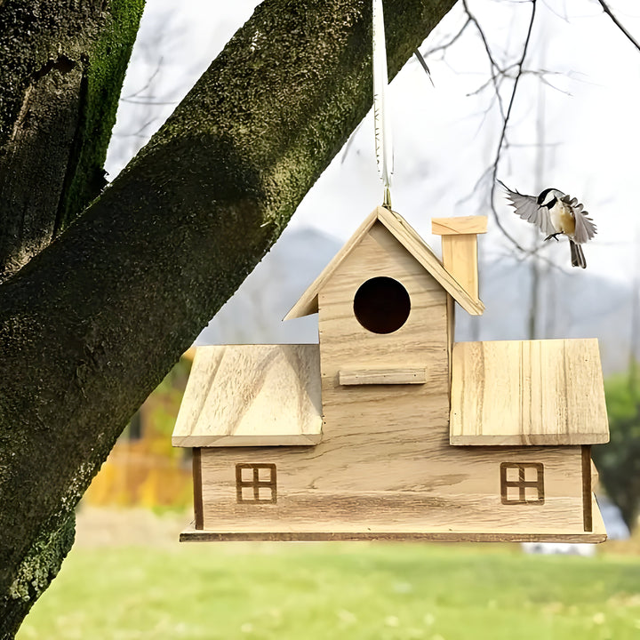 WoodlandBird Hus- Tre Hulls Hengefuglehus med 3-Hull | Skanto