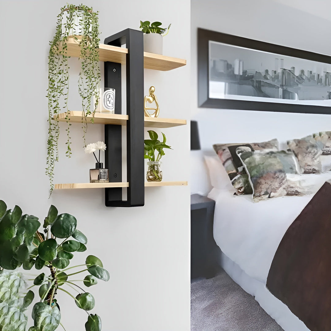 Skanto | NordWood Vegghylle | Solid Furu | 3 Nivåer | Plassbesparende & Dekorativ | Naturlig Tre