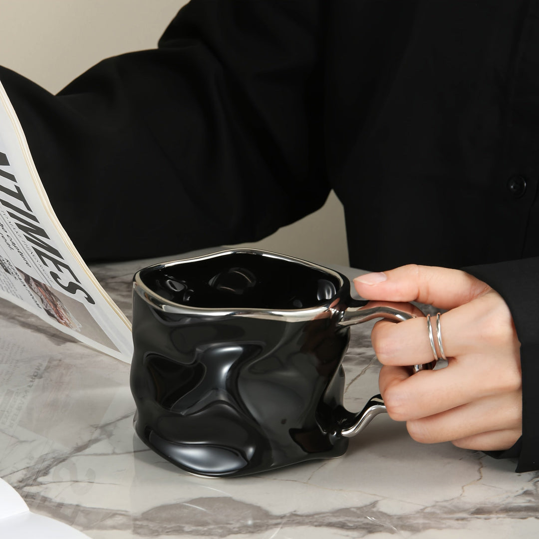 Skanto | CreArt Krus – Håndlaget keramisk kaffekrus med unikt rynket design