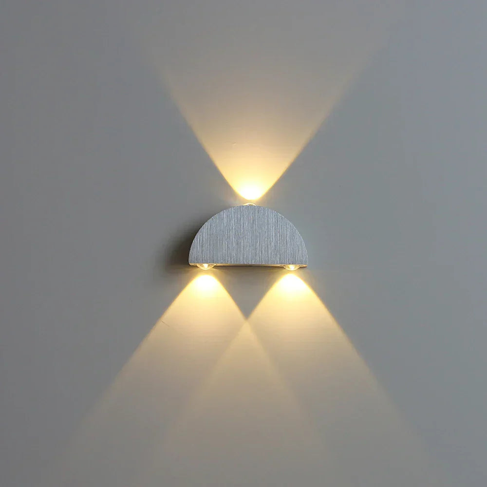 Moderne LED Vegglampe med Opp-Ned Lys - Stilig Vegglampe til Soverom & Gang