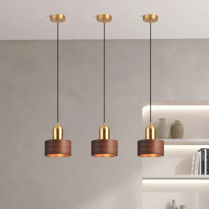 Skanto | Design Pendellampe Med Gull Detalj