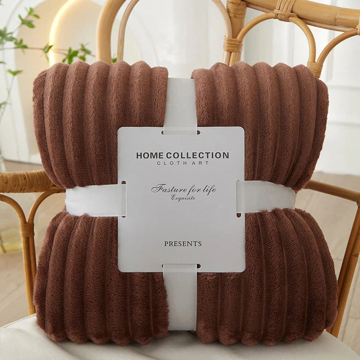 Skanto | Bredstripet flanell fleece teppe - CozyStripe