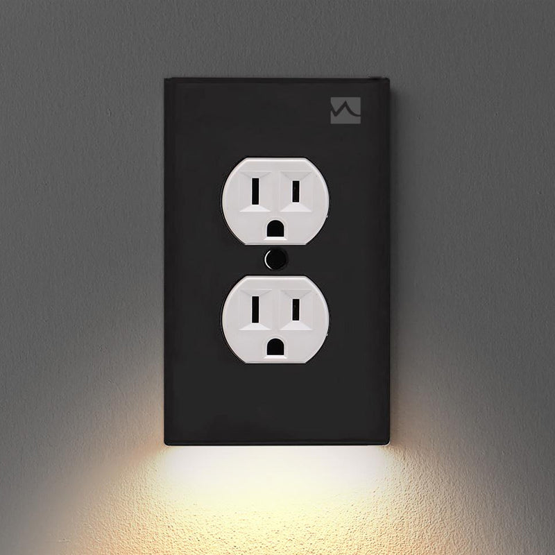 Skanto | Outlet veggplate med LED nattlys