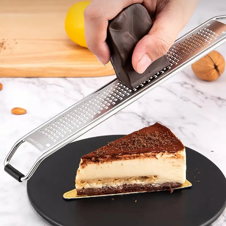 Skanto | Elegant Multi-Use Langhåndtak Grater