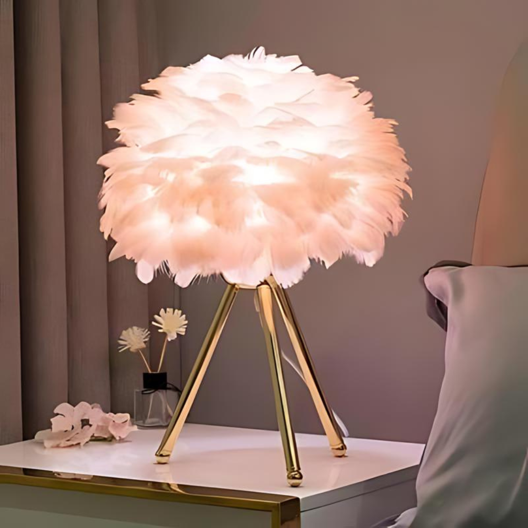 Skanto | Luksus Bordlampe med Myke Fjær