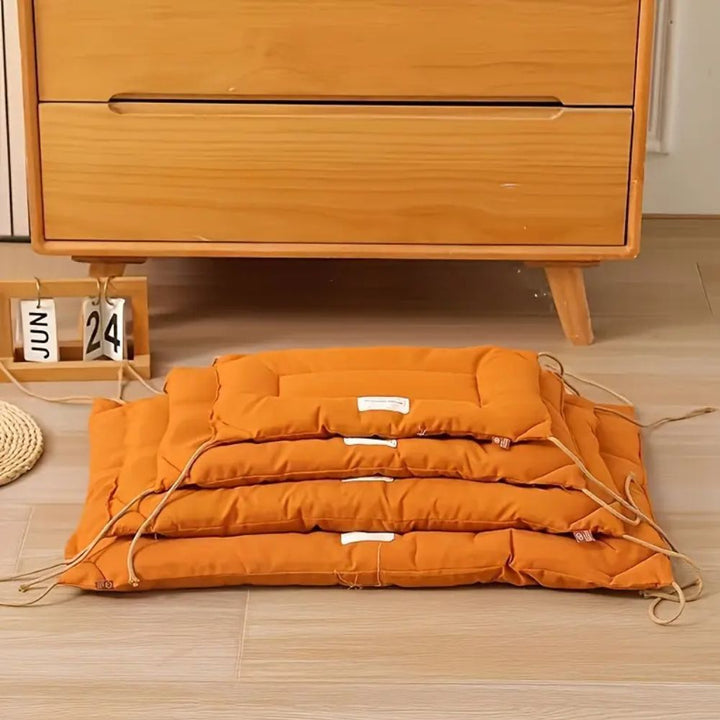 Skanto | SnuggleNest Pet Mat