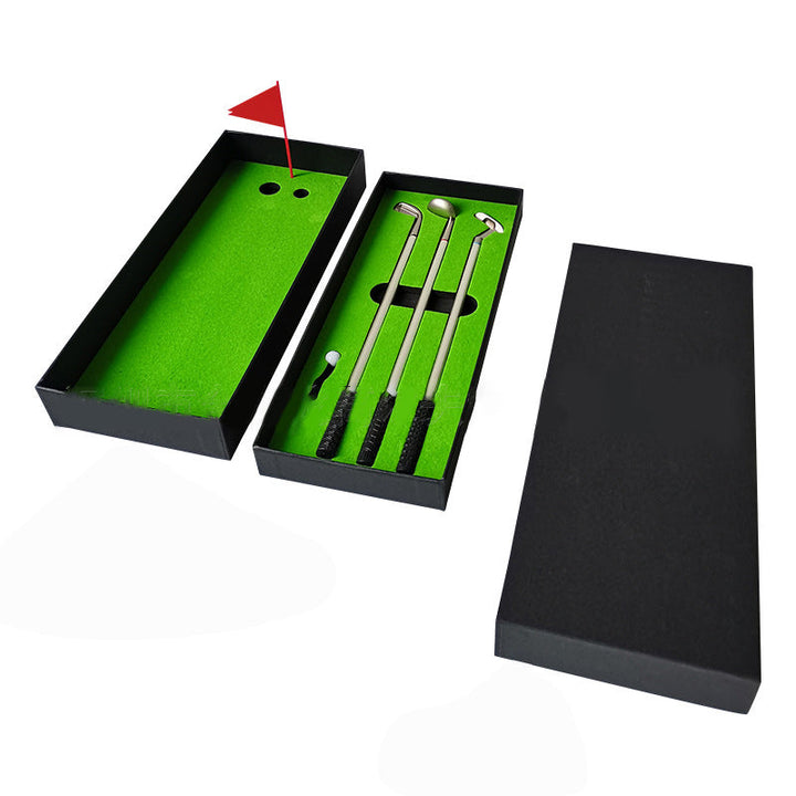 Skanto | Golfgave med puttinggreen