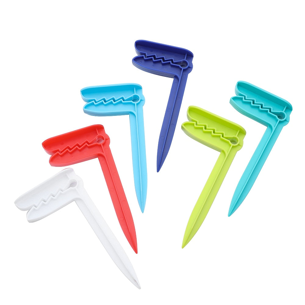 Beach Towel Holder Clips | Skanto