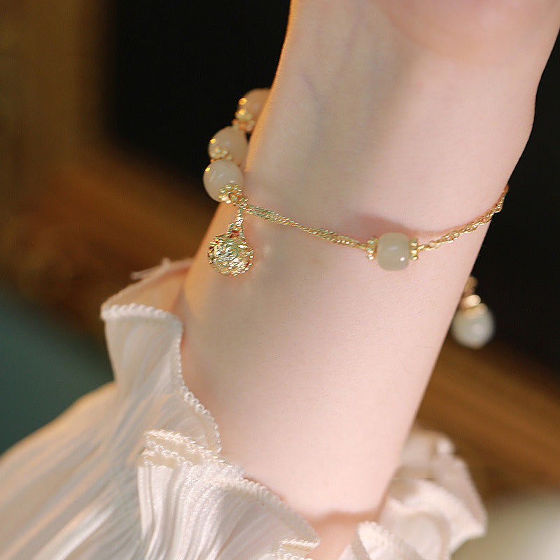 Skanto | Elegant Hetian Jade Bracelet