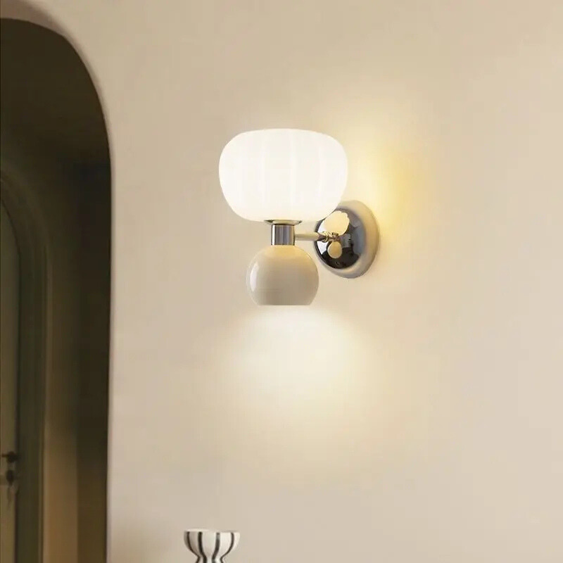 RadiantAura – Luxe LED Vegglampe med G9 Skanto