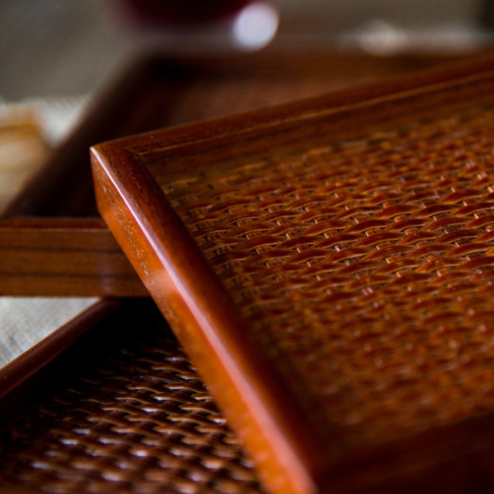 Skanto | Håndlaget Rattan Tre Tebrett