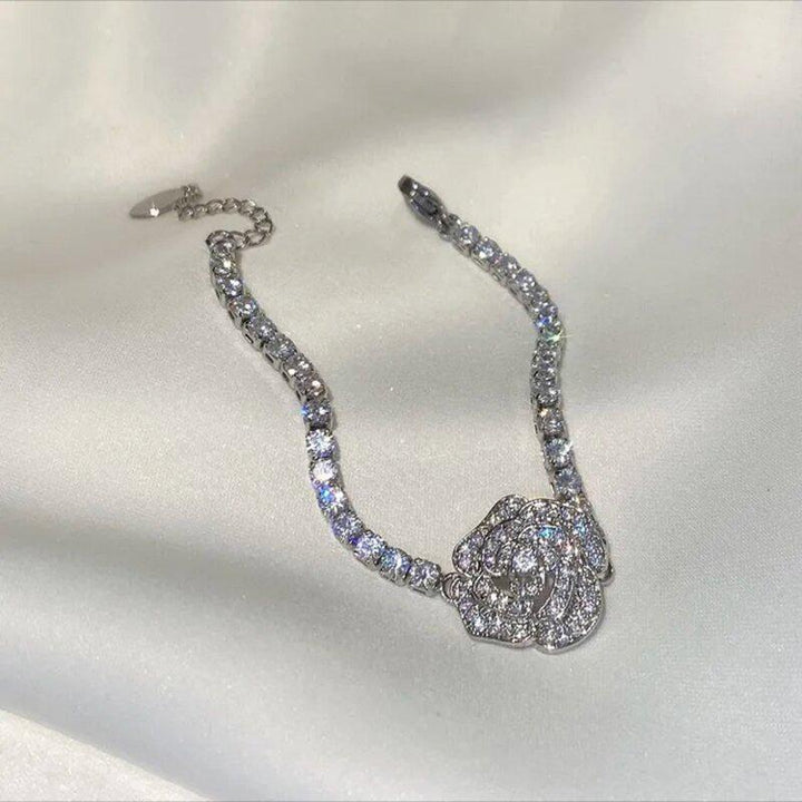 Skanto | Rose Rhinestone Armbånd og Halskjede